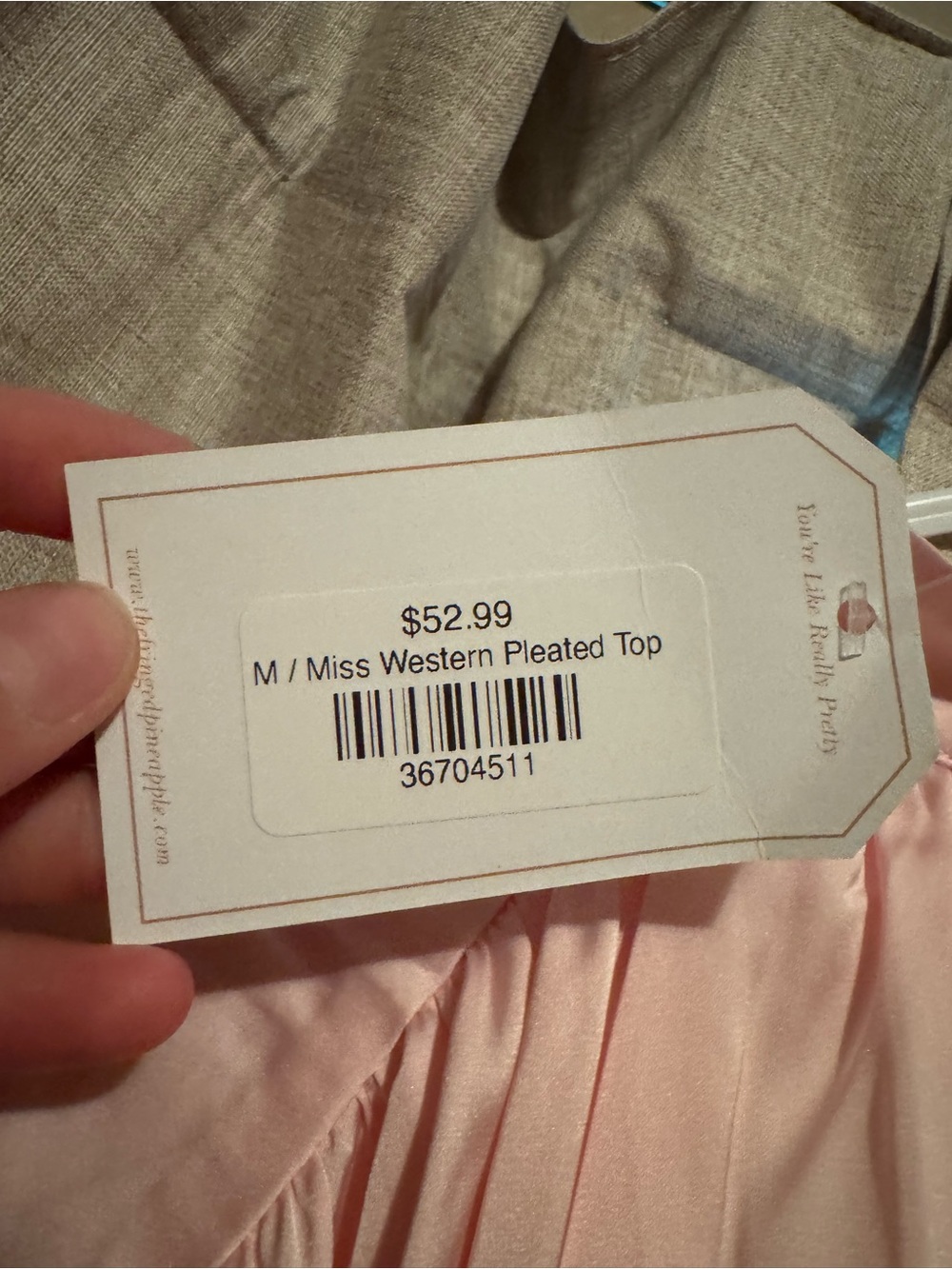 Pleated Pink Sleeveless Blouse - Picture 4 of 4